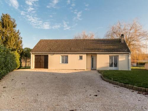Gy Haus | Gîte lumineux au cœur des Monts de Gy - FR-1-583-481