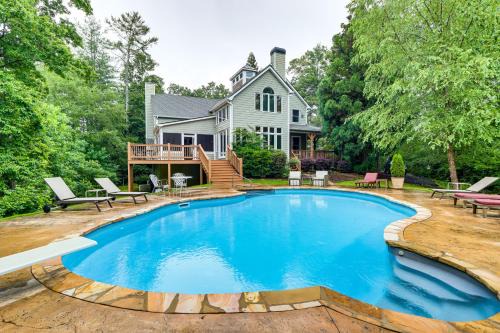 Dahlonega Haus | Game Room and Pool Group Getaway in Dahlonega!