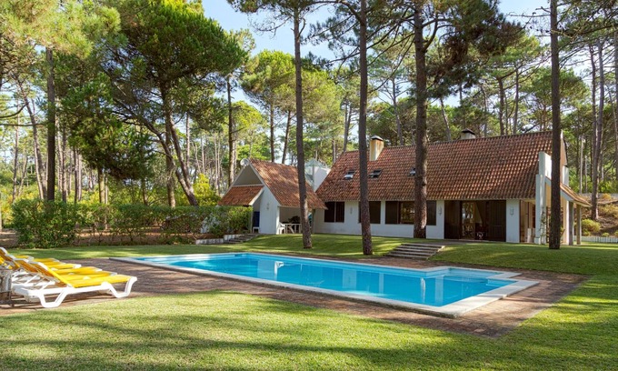 Mucifal Haus | Garten, nahe dem Strand, wesentliches Auto, Halsketten