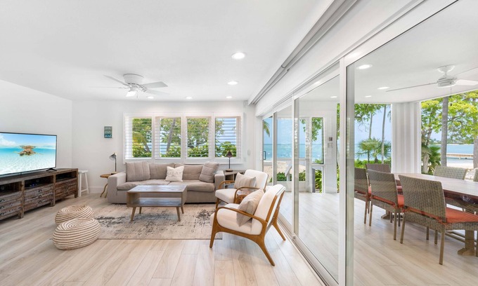 Rum Point Haus | Gardens of the Kai #6: Two-Story Beachfront Villa w/Shared Pool; Walk to Rum Point Club + Kaibo