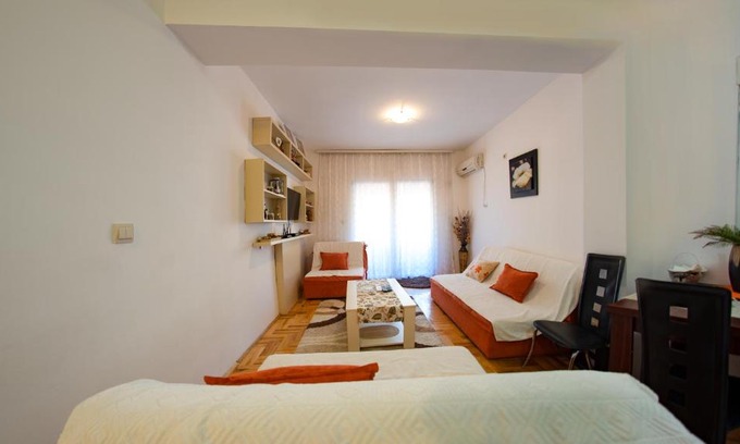 Podmaine Wohnung | Garsonjera Slavica Rajovic