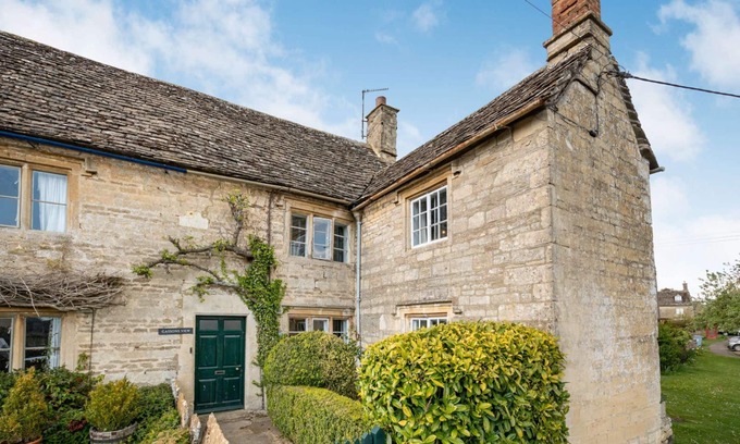 Filkins Hütte | Stone Cottage close to village shop, pool & pub!