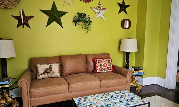 Dayton Haus | Gatsby's Gatehouse