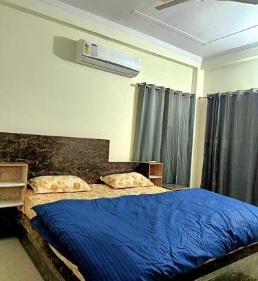 Tapovan Haus | Gaurav Family Guest House