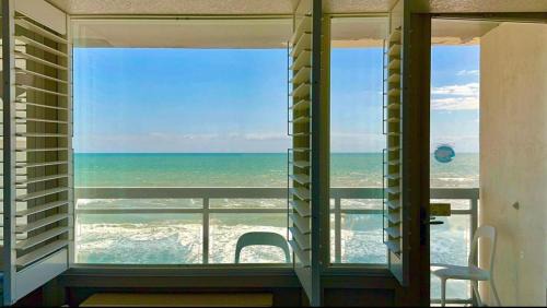 Georgian Inn Wohnung | Georgian Inn Beach Club