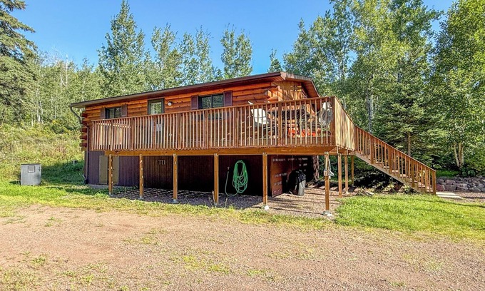 Tofte Haus | Get cozy in this quaint, cozy cottage in the woods!