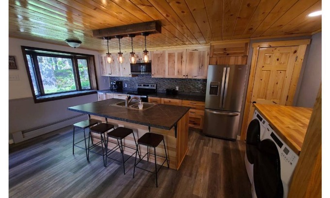 Beaver Bay Haus | Gitche Gumee Getaway on Lake Superior