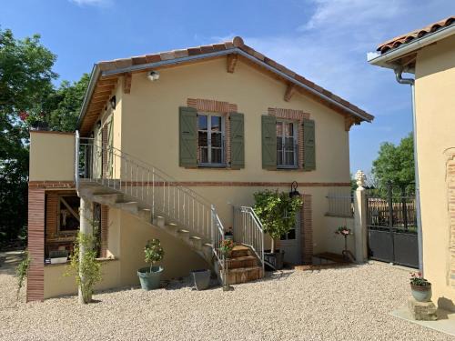 Sajas Wohnung | Gite de campagne - Vue jardin- Piscine