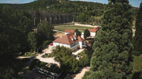Plombiees-Les-Dijon Haus | Gite Domaine de Neuvon