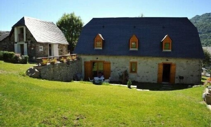 Aucun Hütte | Gite in Bigourdane Scheune im Dorf d`Aucun