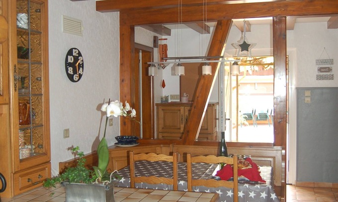Obersaasheim Haus | Ferienhaus im Schatten der Linde