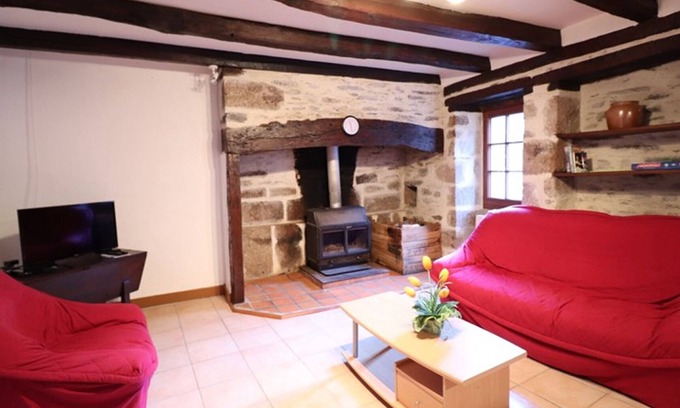Marcoles Hütte | Gite Marcolès, 2 bedrooms, 4 persons