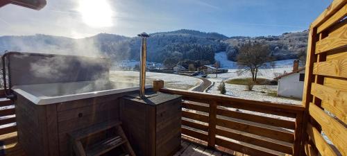 Rupt-sur-Moselle Wohnung | Gite spa atypique, Vosges, chez Bubu, école rénovée bain nordique et nature