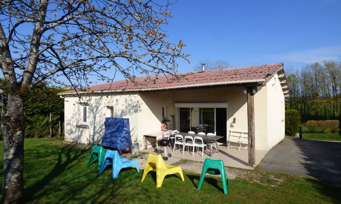 Fosse Haus | Gîte with private, covered, heated swimming pool 150 m away