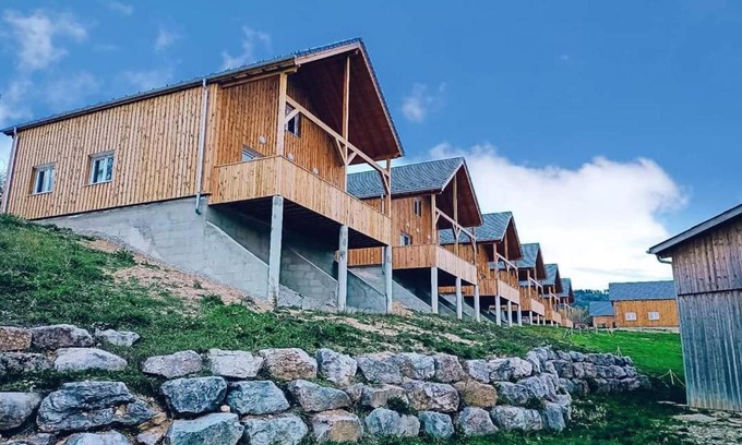 Charchilla Skihütte | Gites Jura Sud
