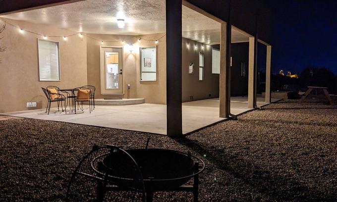 Farmington Haus | Glade Run Family Retreat - Dog Friendly - 2.5 acres