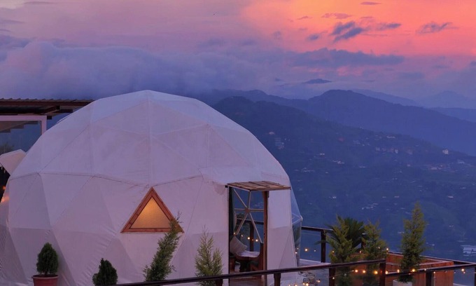 Cheog Hütte | Glamo Home Cheog, Shimla with Private Projector, Pool Table,Hot tub
