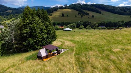 Sobotin Sonstige | Glamping s piknikem u koní