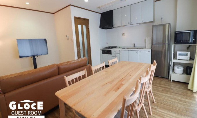 Kamakura Wohnung | GLOCE 鎌倉 若宮大路House お部屋から江ノ電ビューを独り占め 鎌倉駅から徒歩3分