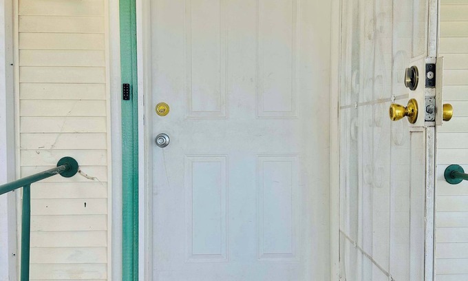 Silver Springs Haus | Golden Oak House 3Bedrooms|2bathrooms|16Sleeps