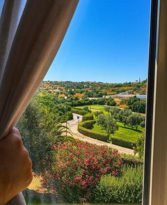Estombar Wohnung | Golf - Vale Da Pinta T2 com Piscina, Wi-Fi e Ar Condicionado