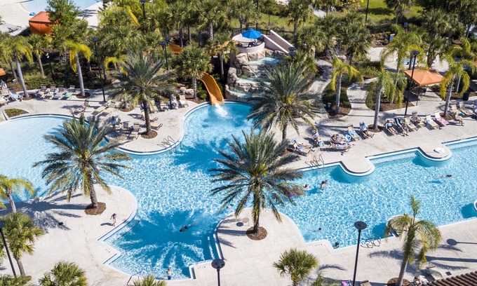 Loughman Haus | Gorgeous 5Bd w/ Pool & Jacuzzi @ Solterra Resort 6071