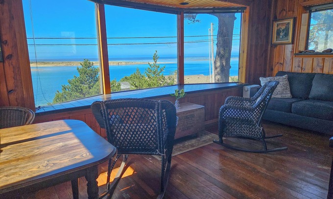 Netarts Wohnung | Wunderschönes Apartment mit Blick auf die Bucht!