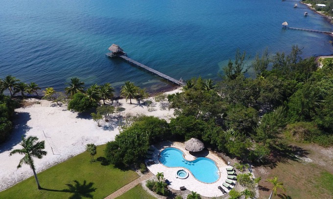 Cocoplum Eigentumswohnung | Fühlen Sie sich in diesem karibischen Strandparadies wie zu Hause