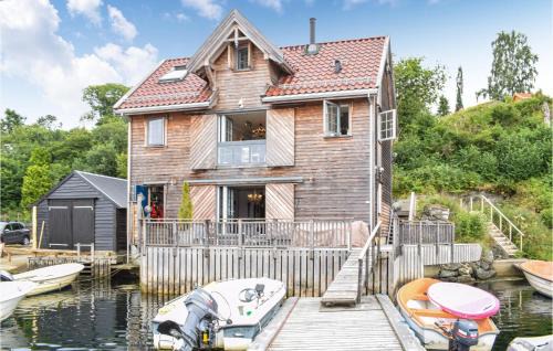 Os Haus | Gorgeous Home In Os With Kitchen