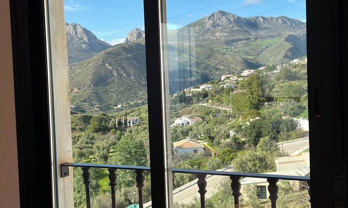 Alcaucin Wohnung | Gorgeous Mountain views in Alcaucin