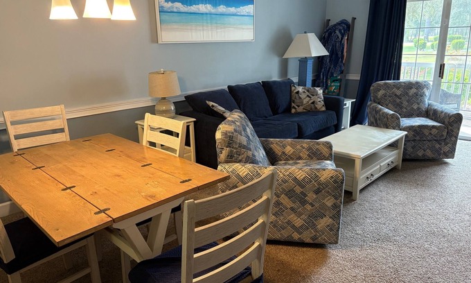 Central Myrtle Beach Eigentumswohnung | Gorgeous Pet Friendly First Floor Condo in Myrtlewood Villas