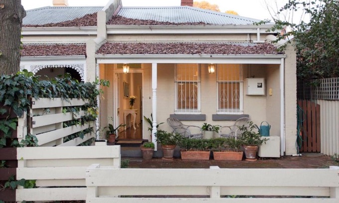 Subiaco Haus | Gorgeous Subiaco cottage