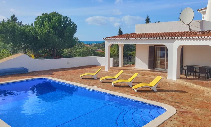 Carvoeiro Villa | Wunderschöne Villa zu einem sehr hohen Standard eingerichtet, großer Pool, Meerblick