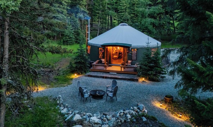 Kila Haus | Gorgeous Yurt in Mountains Near Glacier National Park