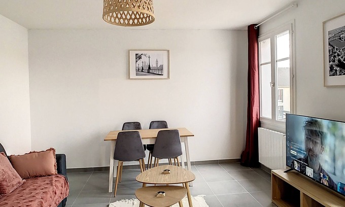 Villeparisis Wohnung | Grand Appart Spacieux Rénové 4pers Wifi Gare