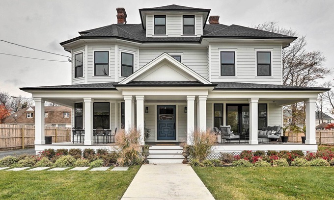 Long Branch Haus | Grand Long Branch Home: 1 Block to Beach!