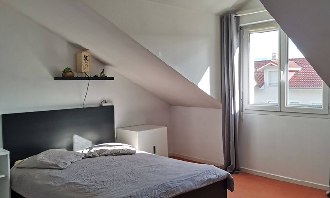 Saint-Genis-Pouilly Haus | Grande et Spacieuse Maison Pour 4 à 6 Personnes. Proche Cern et Genève