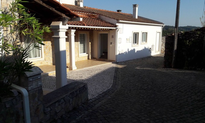 Aguda Haus | Toller Ausgangspunkt, um die wenig bekannten Sehenswürdigkeiten von Zentralportugal zu erkunden