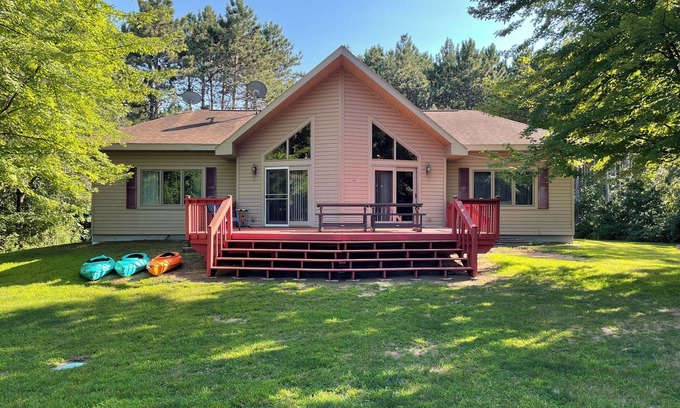 Necedah Haus | Great Summers By The Lake