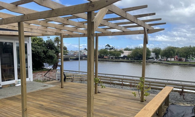 Whanganui Haus | Great views close to the centre of town