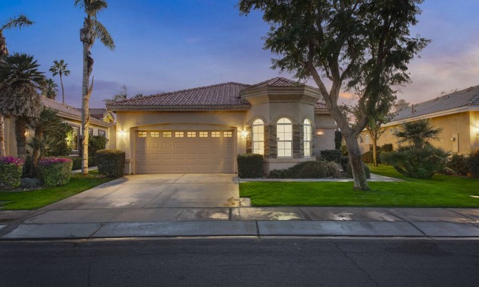 Indio Resort | Greater Palm Spring Home - Sunset Oasis W/Pool/sleeps 10