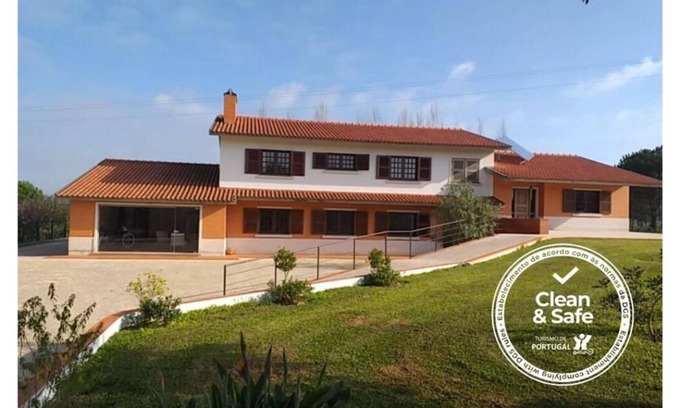 Mira Haus | Greenside of Sea Hostel