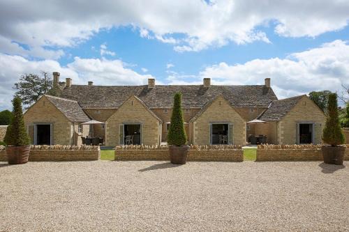 Southrop Haus | Grey's Court Cottages