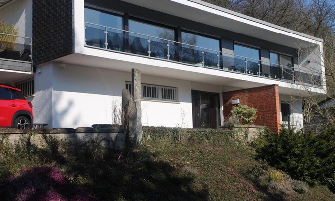 Linz am Rhein Haus | Großzügiges Zimmer mit Terrasse am Rheinsteig