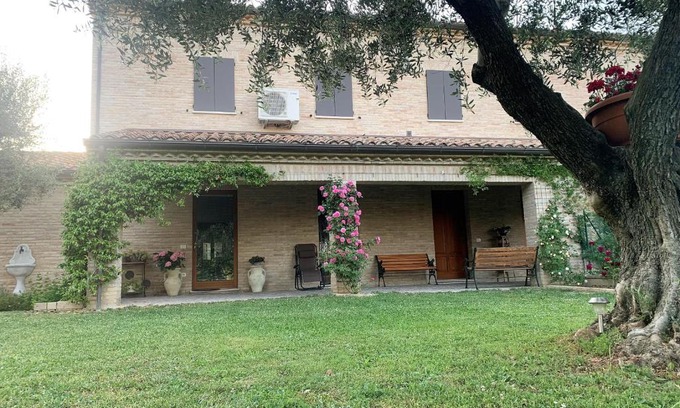 Bellocchi Haus | Guest House Vagamondo