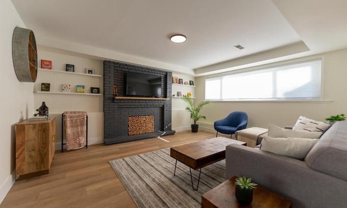 Port Coquitlam Haus | Guest Suite steps away from parks, trails & transit.