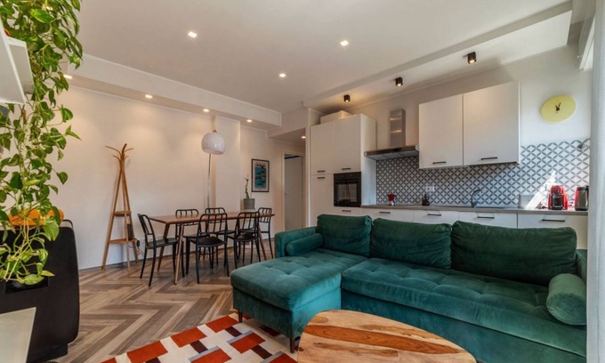 Ostiense Wohnung | GuestHost - Colorful Apt in Vintage-Modern Style