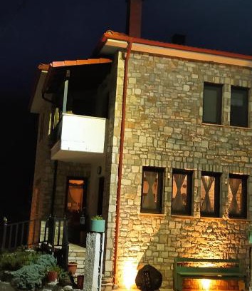 Pezoula Haus | Guesthouse Petrino