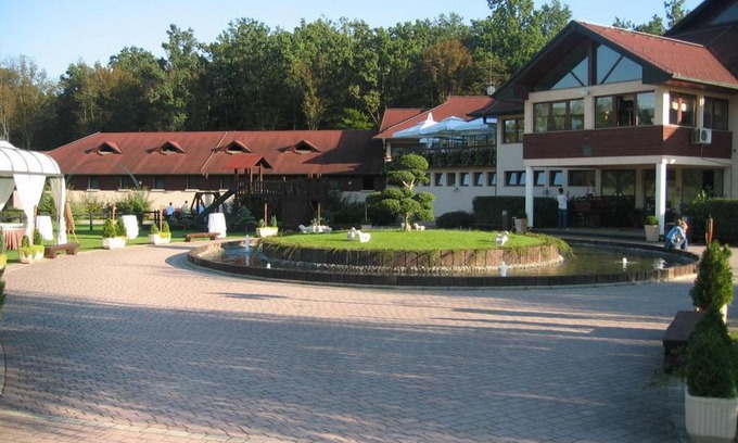 Zapresic Haus | Guesthouse Trajbar Team
