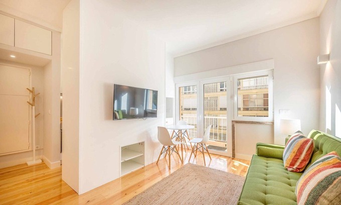 Sao Joao de Deus Wohnung | GuestReady - A pinch of heaven in Lisbon
